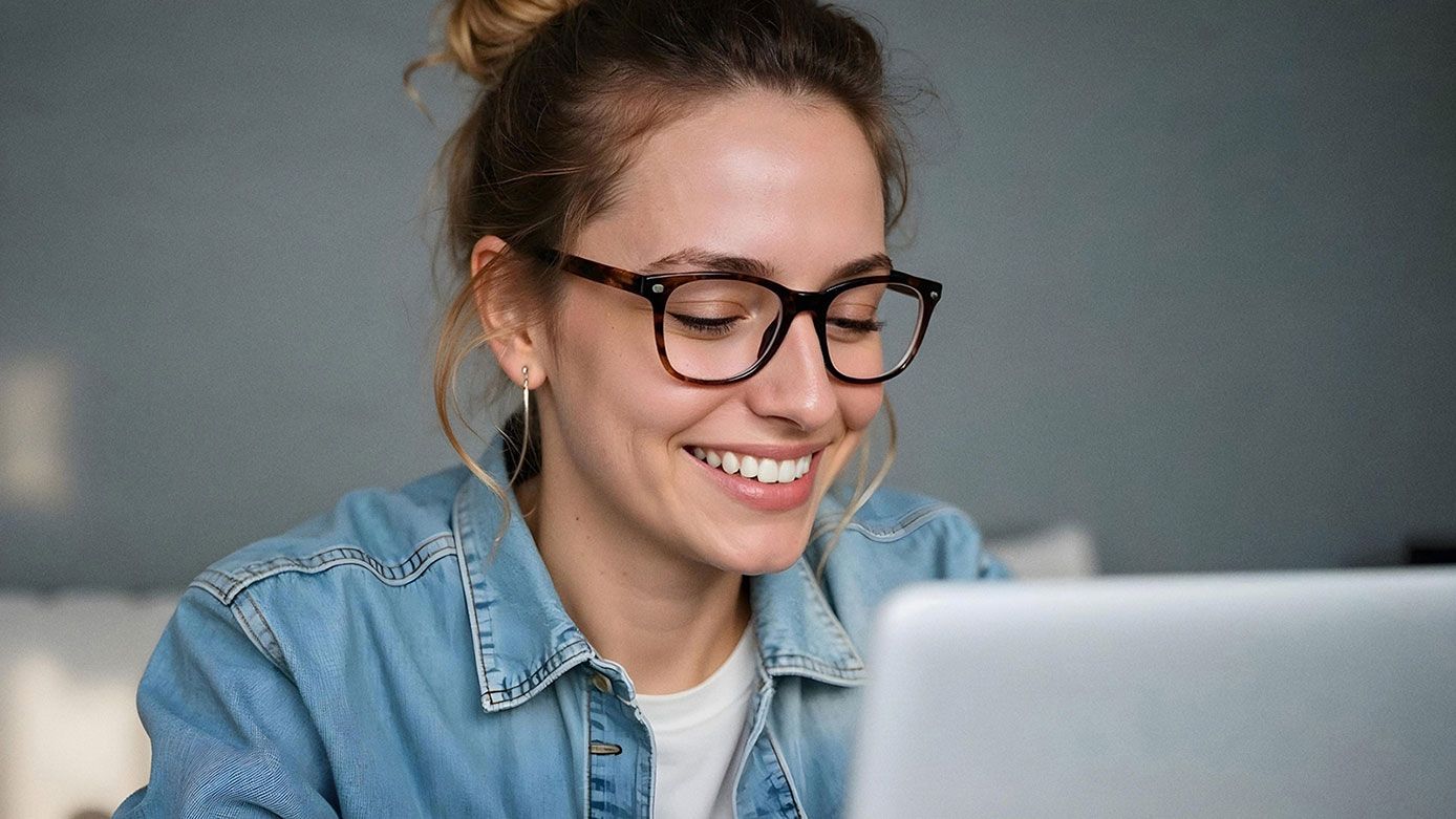 Choosing the Best Glasses for Computer Use: A Guide by SatisVision
